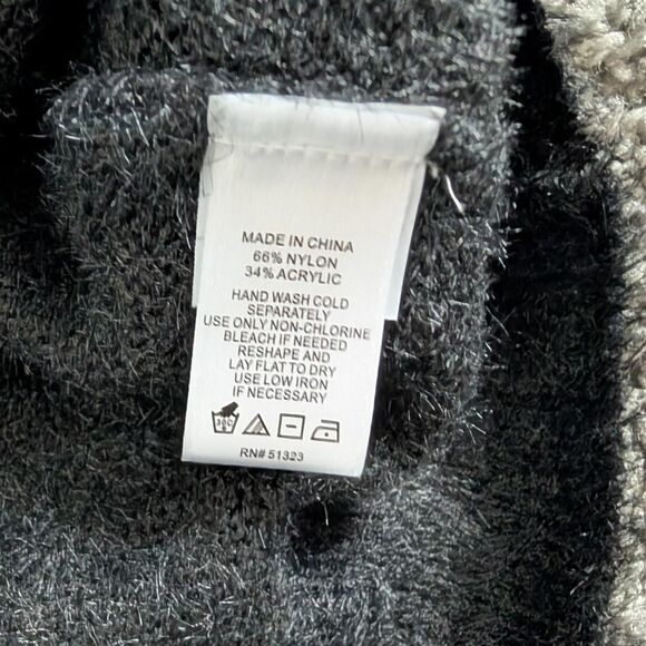 NWT Black Fuzzy Short Sleeve Puff Sleeve Sweater WOMENS SIZE MEDIUM - Picture 8 of 8